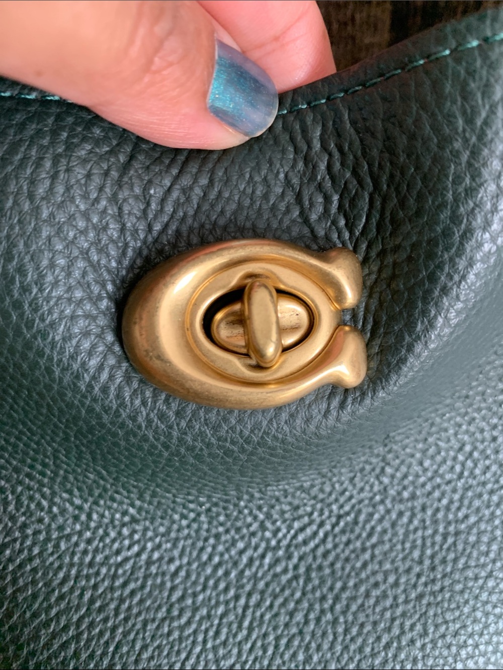 Coach Green Pebbled Leather Turnlock Tote with Tan Tag - Picture 11 of 11